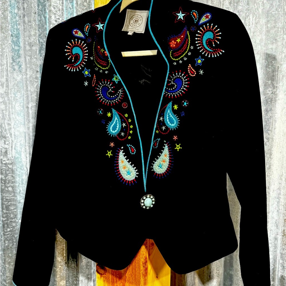 Double D Ranch Beautifully Embroidered Vintage Jacket